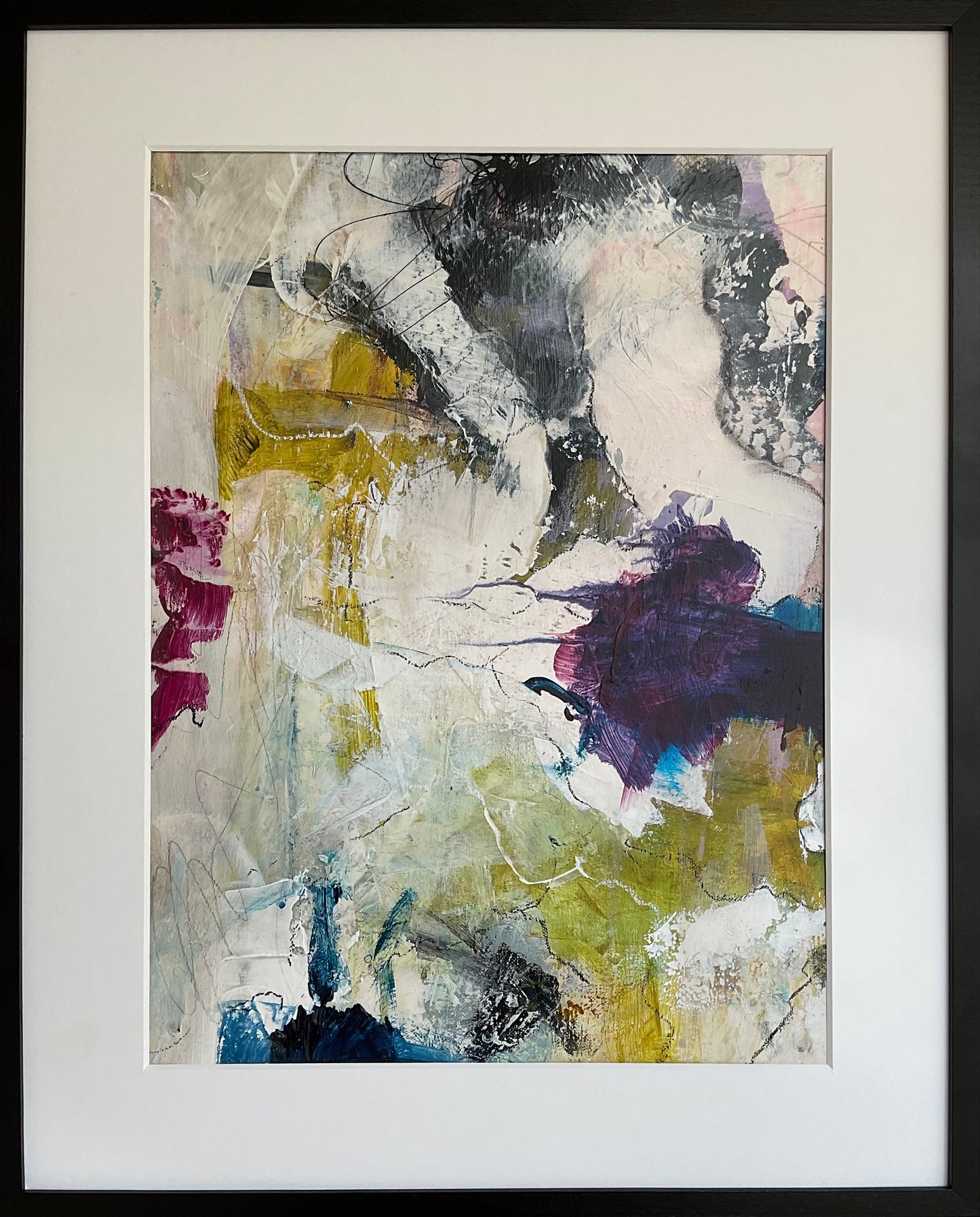 Indrammet lærred 40x50 cm by Lone Reedtz , Abstrakt ekspressivt akrylmaleri på lærred i passepartout Childish