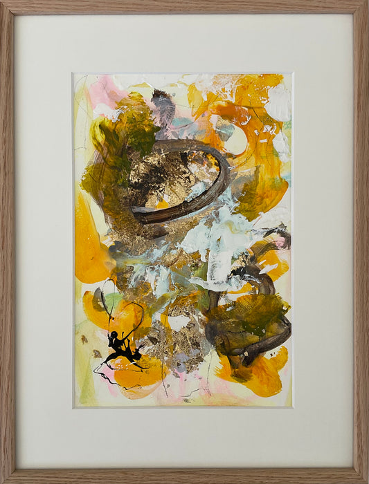 Paperwork nr. 16, 40x30 cm, med guld bladmetal og massiv egetræsramme by Lone Reedtz , Abstrakt ekspressivt akrylmaleri på papir i passepartout Brown Gold Orange Yellow