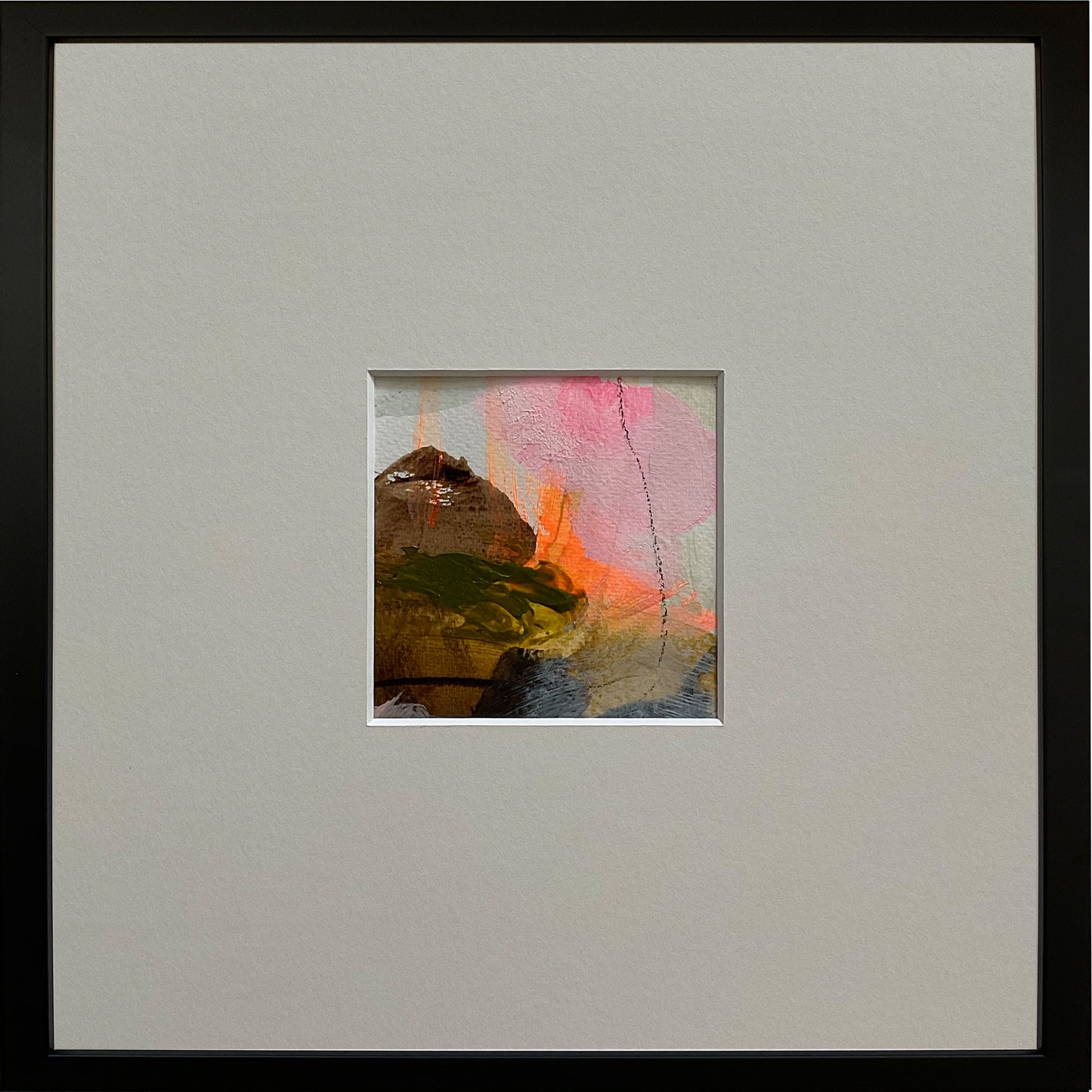 Paperwork nr. 39, 30x30 cm, med sort træramme by Lone Reedtz , Abstrakt ekspressivt akrylmaleri på papir i passepartout Med sort træramme Childish