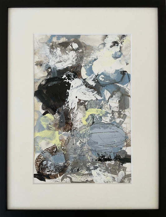 Paperwork nr. 18, 40x30 cm, med sølv bladmetal og sort træramme by Lone Reedtz , Abstrakt ekspressivt akrylmaleri på papir i passepartout Blue Fluorescent Grey Silver