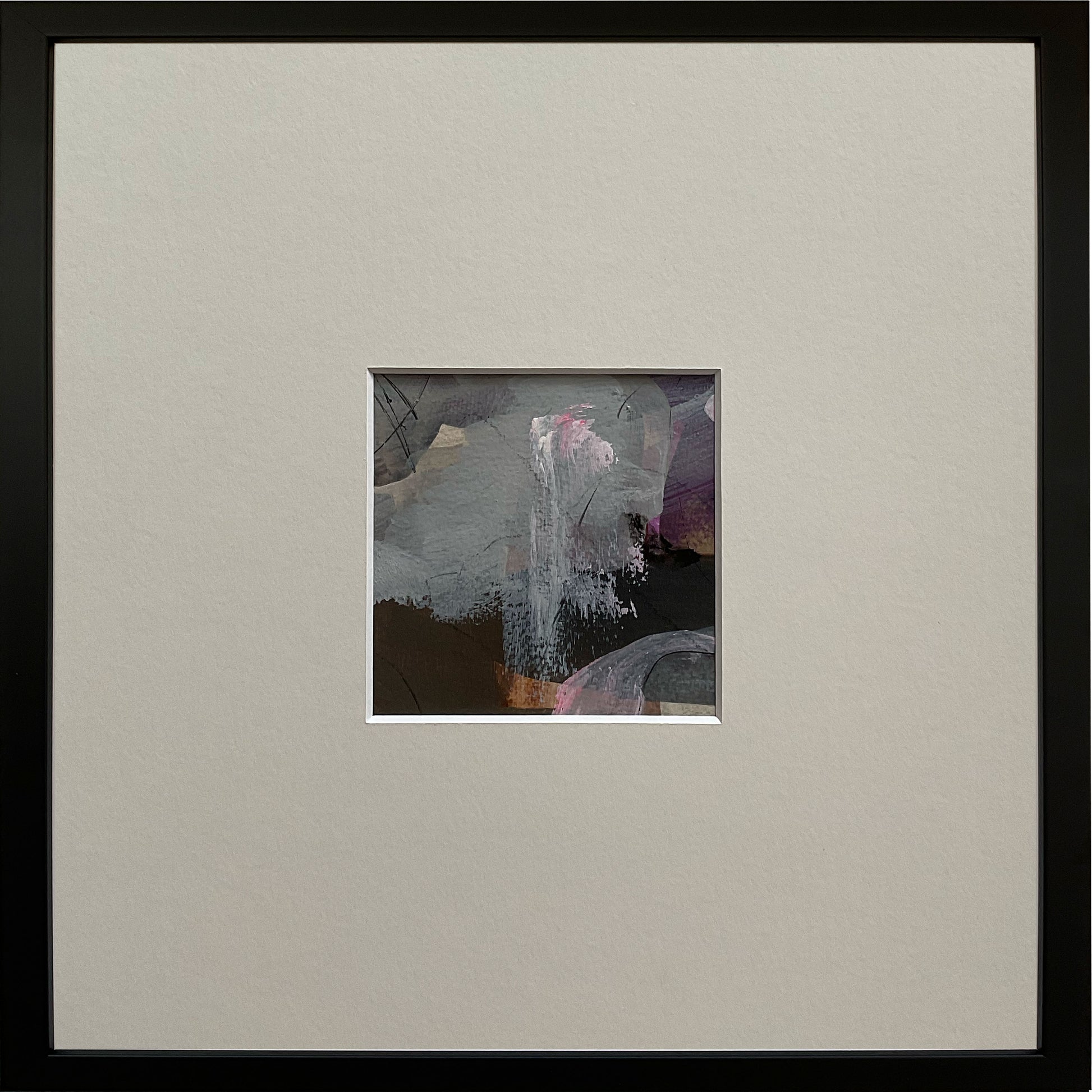 Paperwork nr. 40, 30x30 cm med valgfri indramning by Lone Reedtz , Abstrakt ekspressivt akrylmaleri på papir i passepartout Med sort træramme